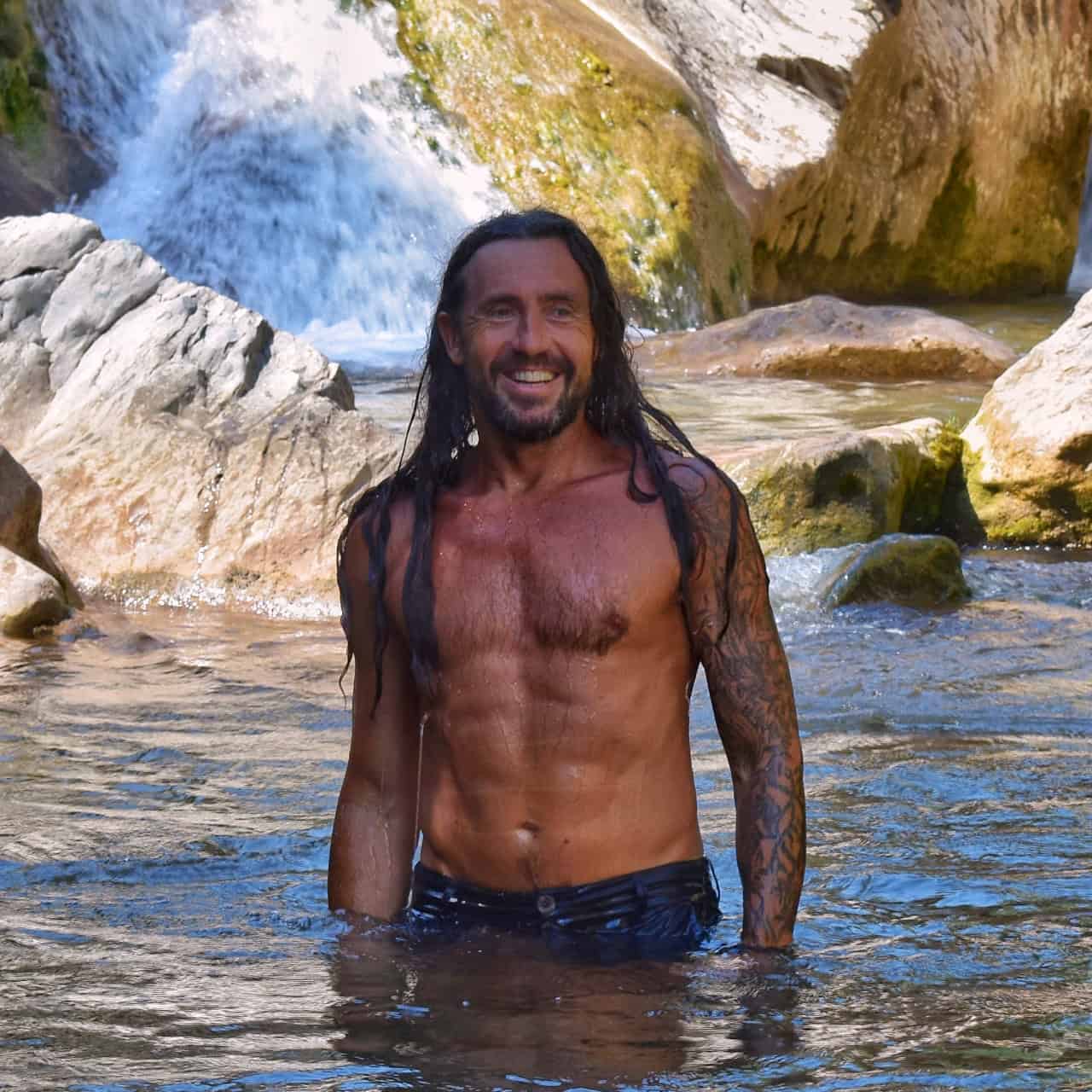 Header image sales page January program 2025